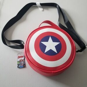MARVEL AVENGERS CAPTAIN AMERICA SHIELD BUCKLE-DOWN, INC. CROSSBODY BAG NWT!